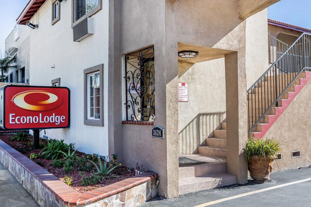 Econo Lodge Long Beach I-405 Exterior photo